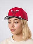 Бейсболка MITCHELL NESS арт. HP10368-CBURED1 Chicago Bulls NBA (красный / черный)